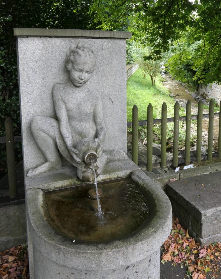 Gedenkbrunnen_Schiffsunglück_Ländeli4_web