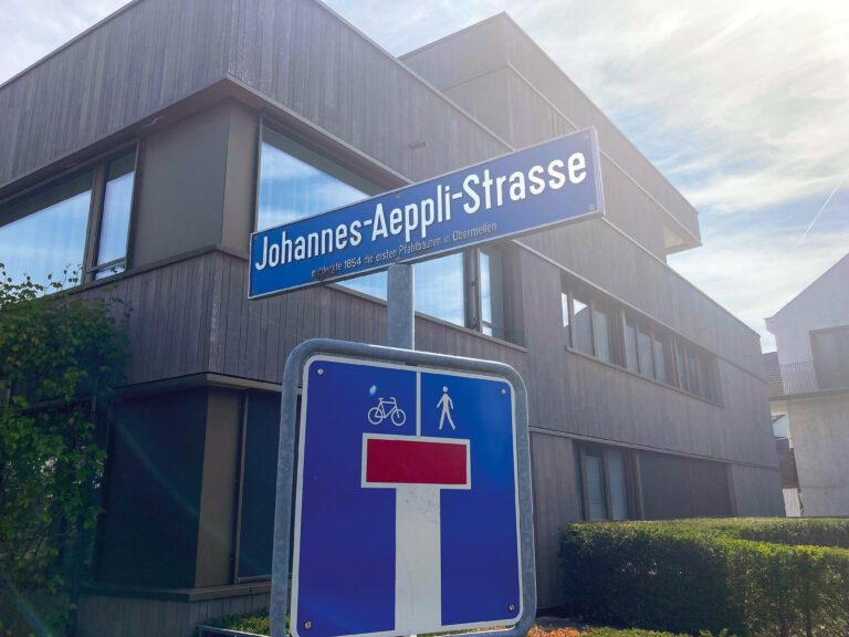 Aeppli_Strassenschild_5129_retouche