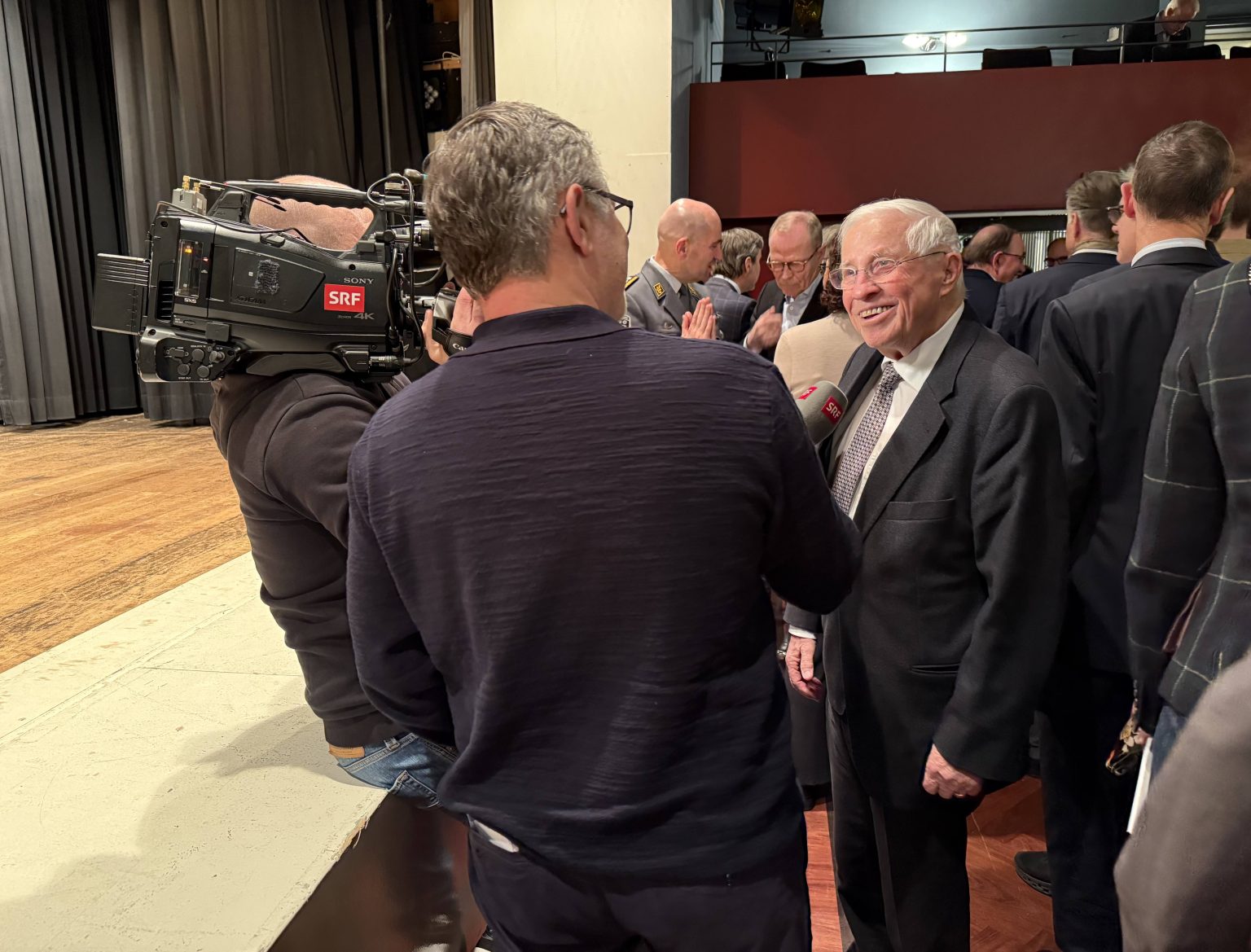 Auch nationale Medien waren vor Ort.