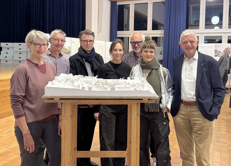Architekturwettbewerb Schule Gewinner und Jury_web