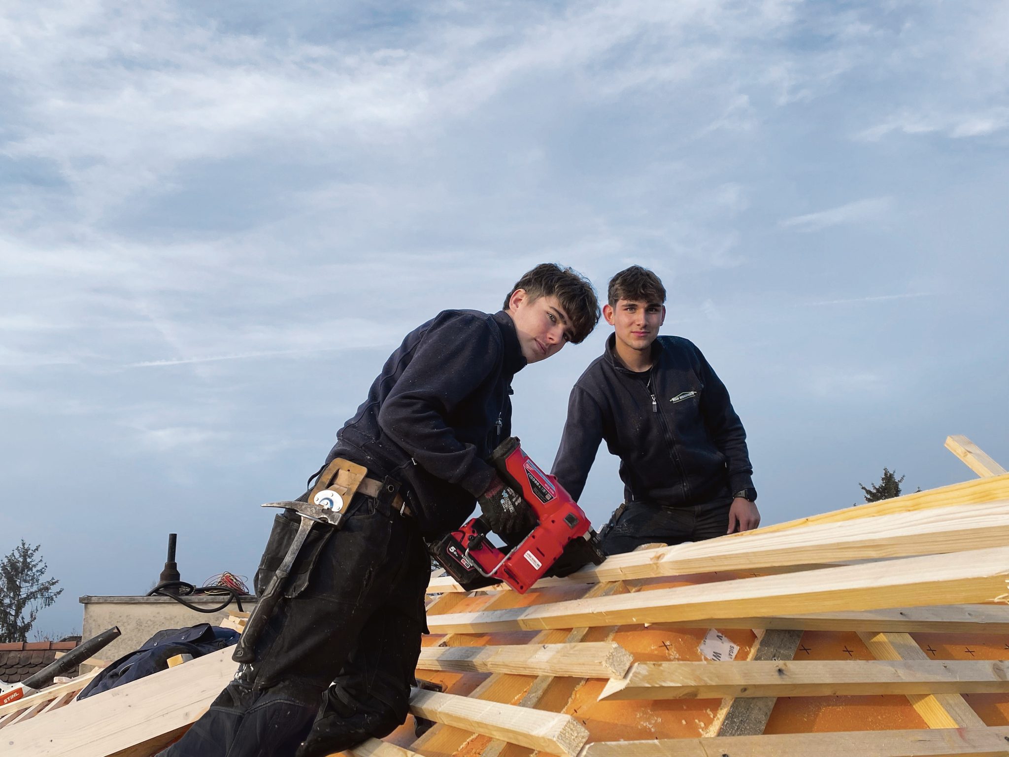 Haeni-Bedachungen_saubere-Hosen_web