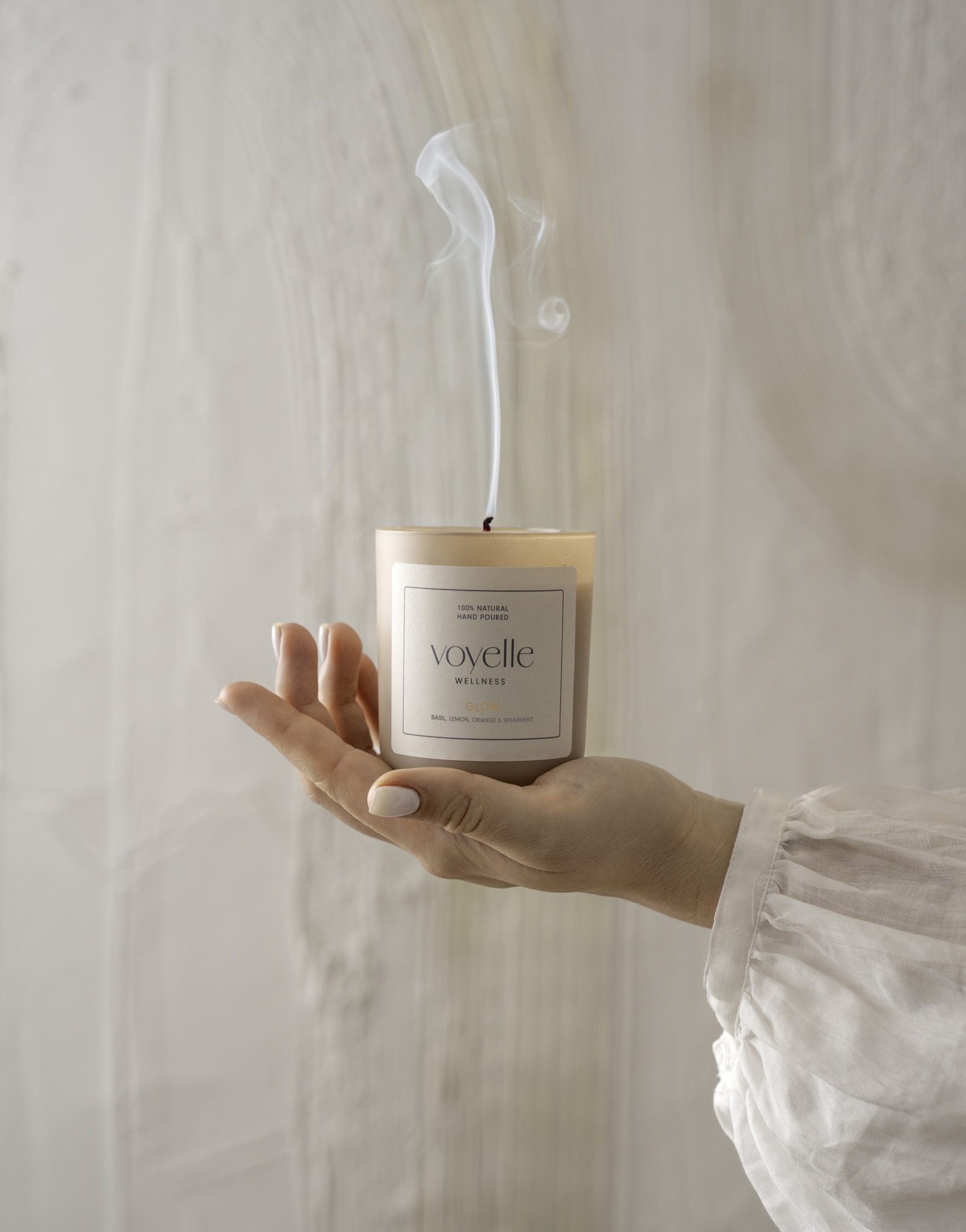 VoyelleWellnessGlowHoldingCandle_web