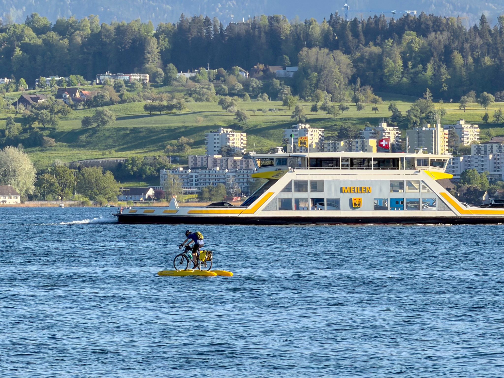 BdW_Velo und Fähre_Cayssials_web