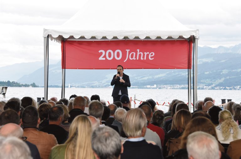 Mobiliar_9239_optisch-gerade_web